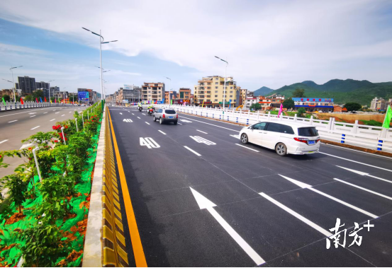 良江橋新貌。黃津 攝