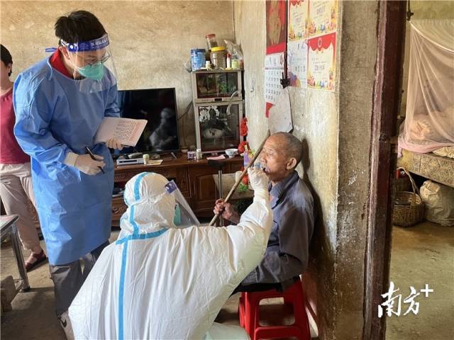 組織力量入戶檢測(cè)，全力推進(jìn)“應(yīng)檢盡檢”。